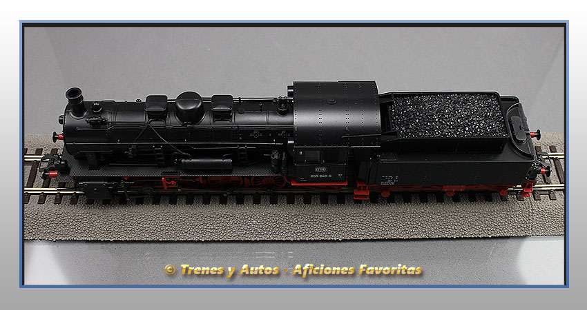 Locomotora vapor con ténder Serie BR-55 - DB